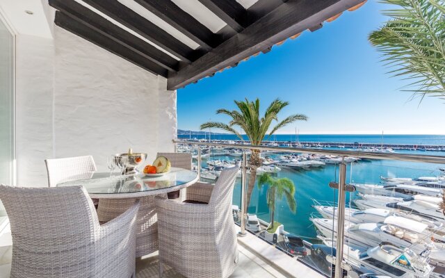 First Line Penthouse in Puerto Banus