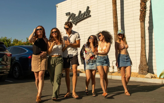 The Skylark a Palm Springs Hotel