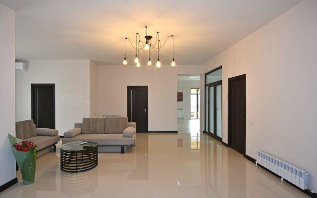 Villa in Nork