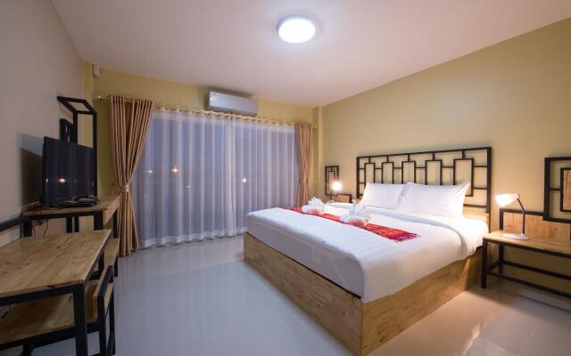 Bees Smile Hotel