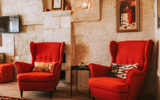 Elaa Cave Hotel