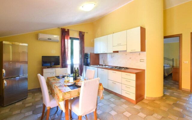 Nice Apartment in Ricadi With Wifi and 2 Bedrooms