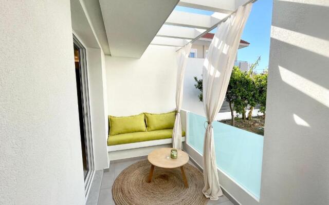 White House Kokas Luxury Apartments