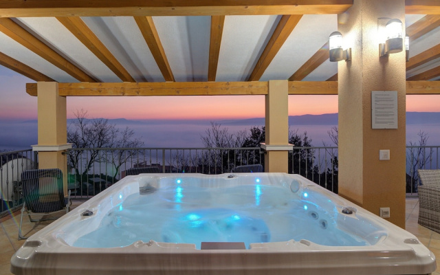 Seabreeze Apartments With Jacuzzi