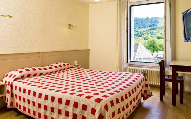 Family Hotel