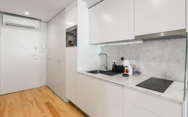 GuestReady - The Lucky One