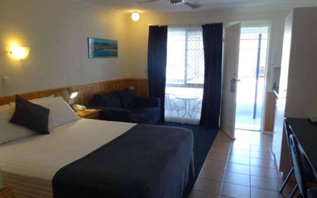 Twin Towns Motel