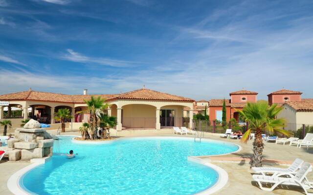 Summer Villa With Terrace or Loggia, Located in Languedoc