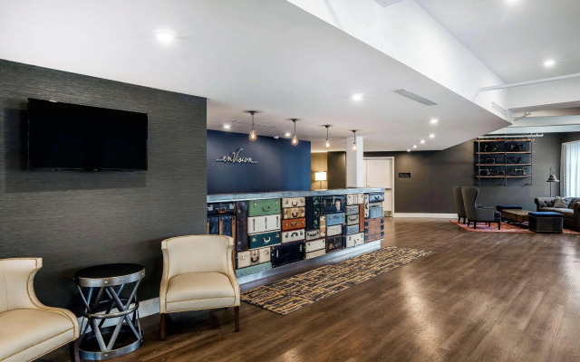 enVision Hotel Boston-Everett, Ascend Hotel Collection