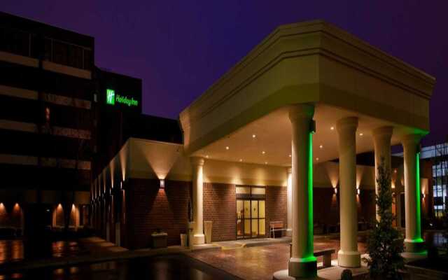 Holiday Inn Dayton/Fairborn Interstate 675, an IHG Hotel