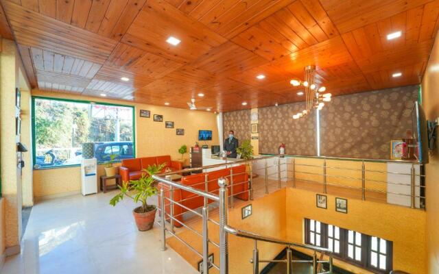 Hotel Glenroy By DLS Hotels