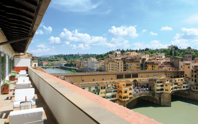 Portrait Firenze - Lungarno Collection