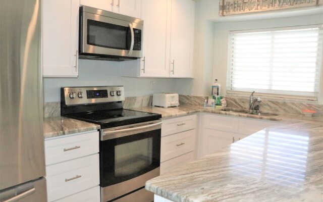 Jamaica Royale 205 - 2 Br Condo