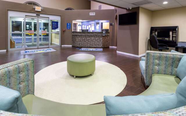 Days Inn & Suites by Wyndham Cherry Hill - Philadelphia