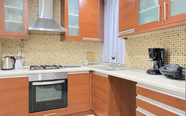 Sleek and Central Flat With Backyard in Sisli