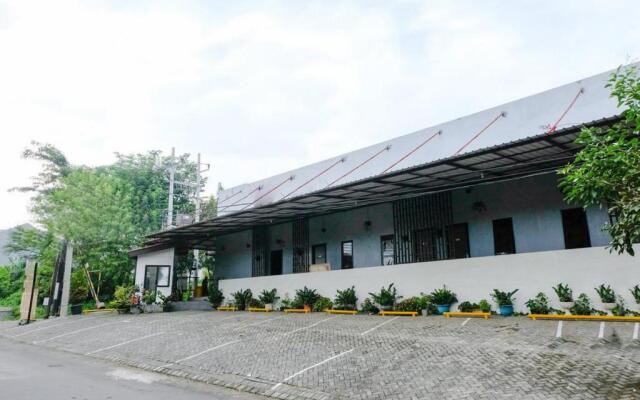 RedDoorz @ Bukit Dieng 2