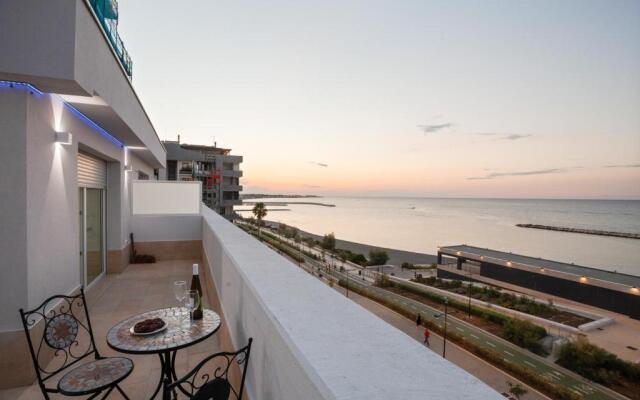 Tramonto sul mare Bari Apartment near the airport