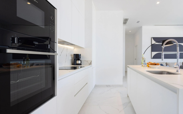 Crystal I Luxury Apartments