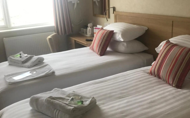 Monarch Hotel