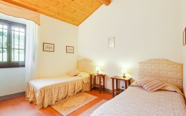 Charming Holiday Home With Swimming Pool In Rufina