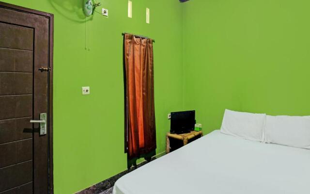 Hotel O Ashooy HomestayNearWisata Desa sedau