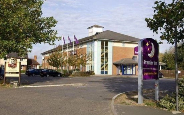 Express Holiday Inn Reading