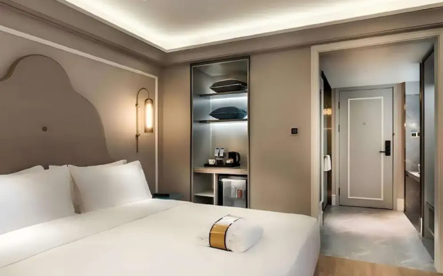 Mercure Wuhan Yangluo