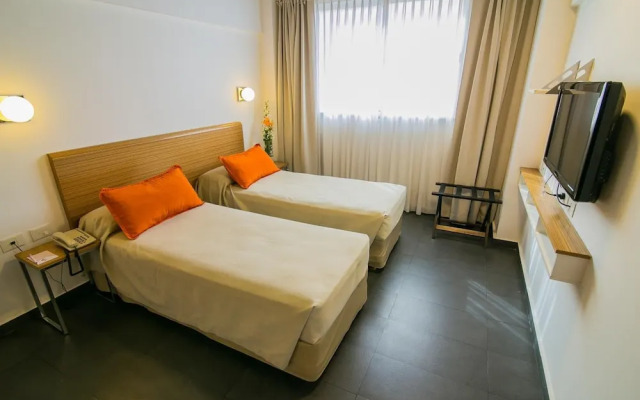Roberta Rosa de Fontana Suites