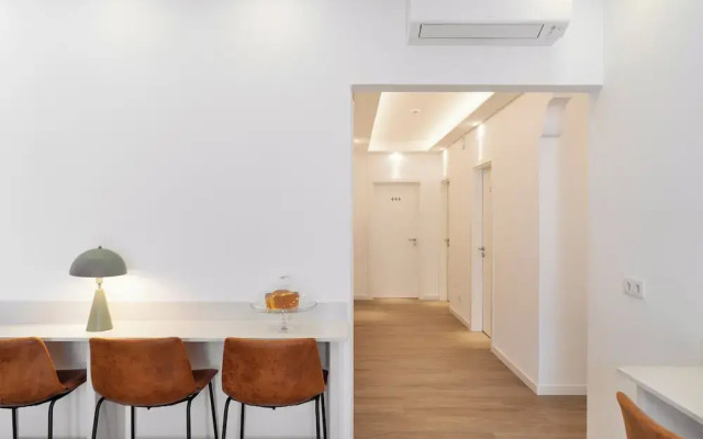 Faro DAZ House by Get Your Stay