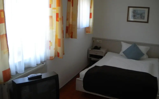 Hotel Garni