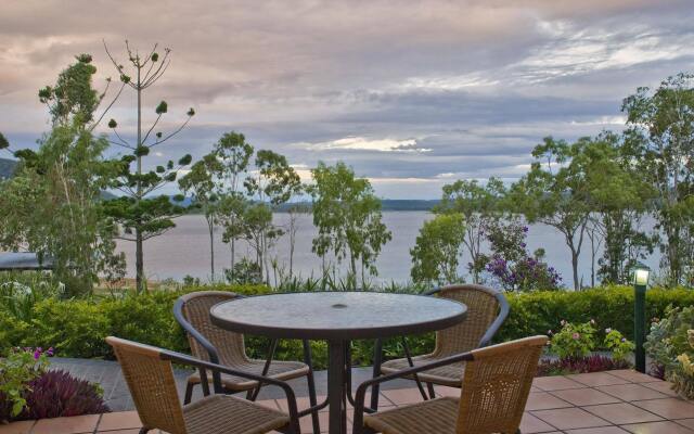 Tinaroo Lake Resort