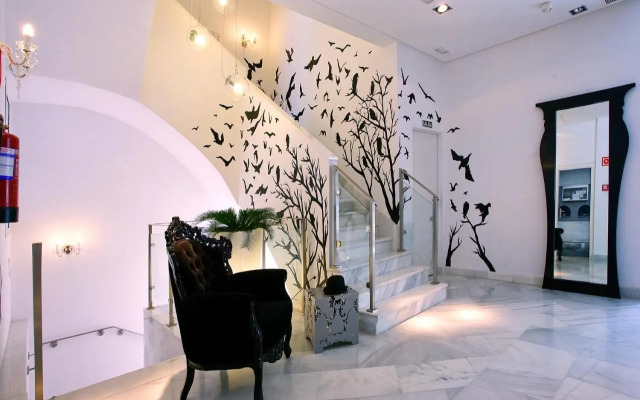DormirDcine Madrid Hotel