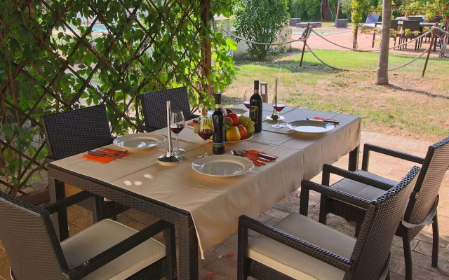 Belvilla by OYO Le Volte