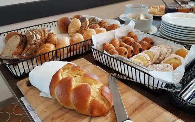 Hotel Clement - Bed & Breakfast