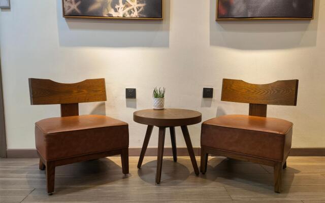 Hanting Hotel Beijing Yansha Xinyuanli