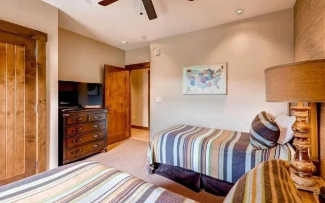 Breck Water House 6111