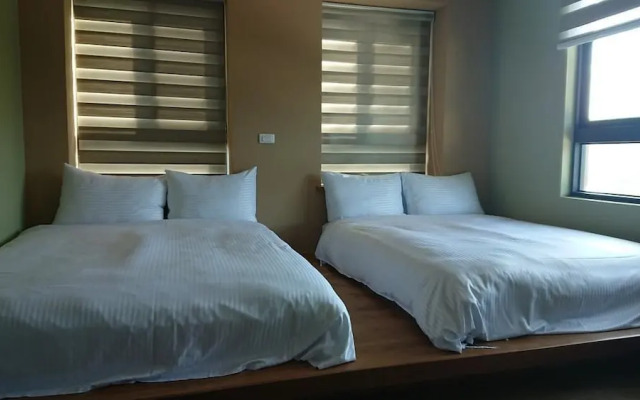 Zhaohong homestay
