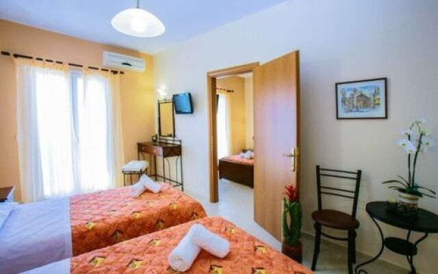 Finikas Family Boutique Hotel