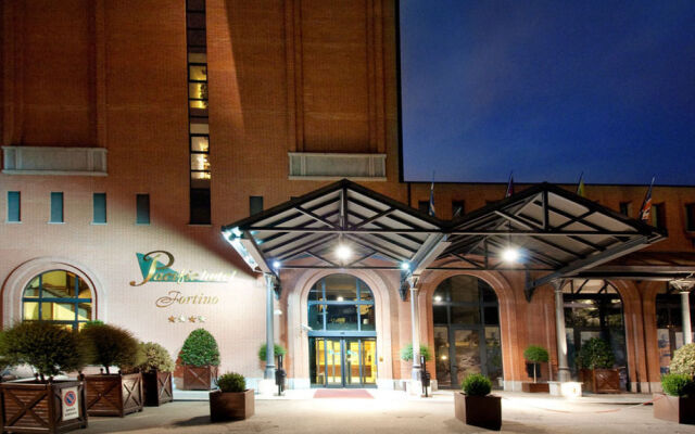 Pacific Hotel Fortino