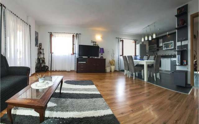 Apartment Varos bb