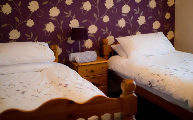 Aden House Bed and Breakfast