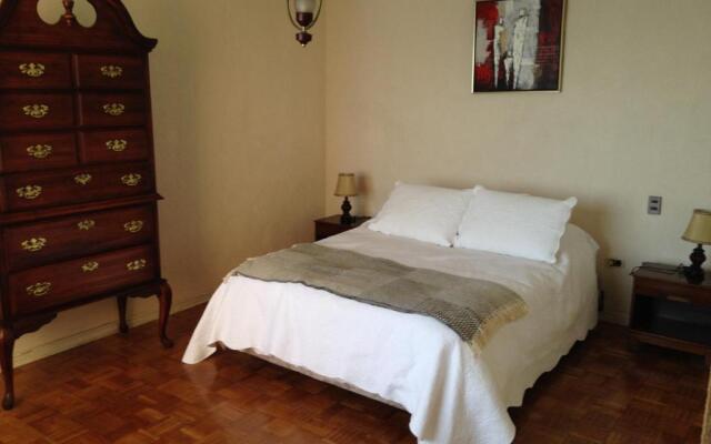 Departamento Amoblado Av. Grecia