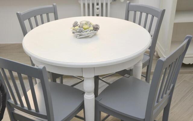 Gens Claudia, Vatican Luxury Apartments