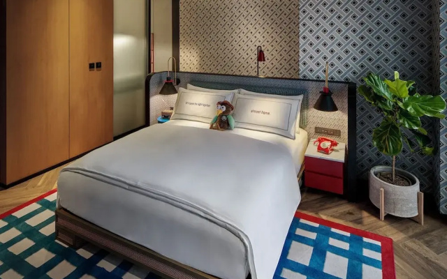 25hours Hotel Jakarta The Oddbird
