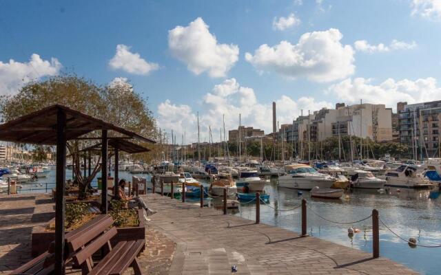 Msida Marina - 300m From Sea