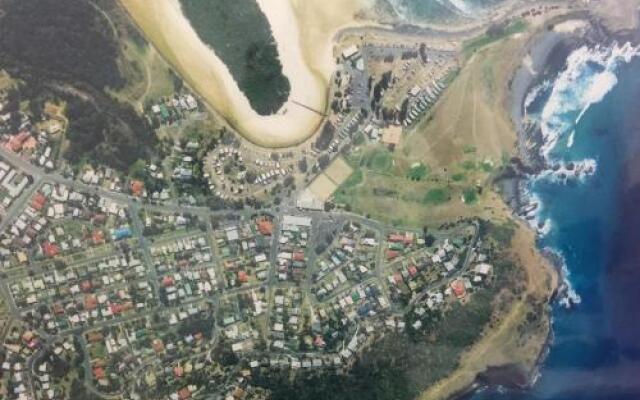 Beachfront 1, 25 Willow Street