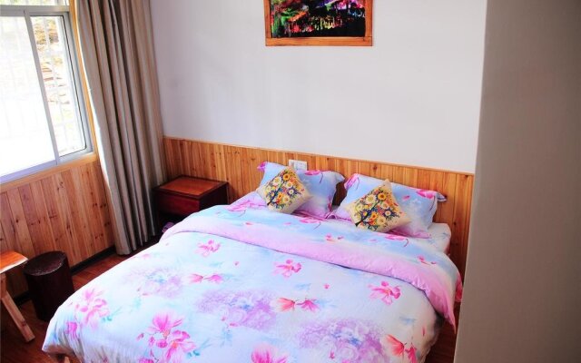 Qingfengge Hostel