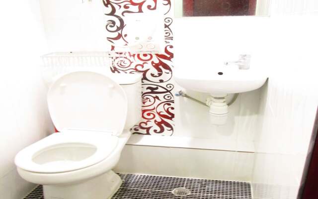 New Las Vegas Guest House 5F