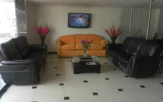 Hotel Galeria Real