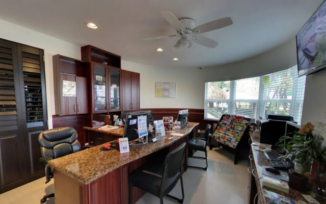 Caribbean Resort Suites
